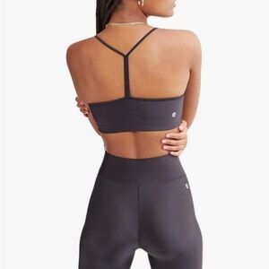 Beadier x All access size medium shiny black EUC